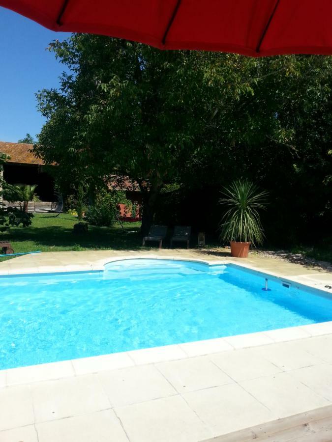 Le Mas Des Platanes Entraigues-sur-la-Sorgue Exterior photo